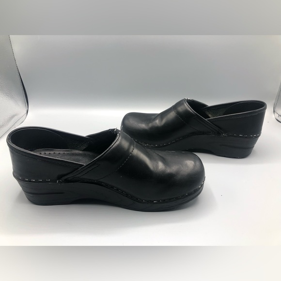 Dansko Professional Classic Black Leather Clog Nursing Size 38 US size 7.5 8 - Picture 10 of 14